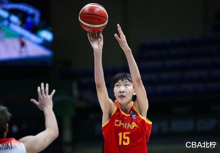 CBA三消息：女篮热身赛双败，王潼喜获续约合同，柴长易正式退役(1)