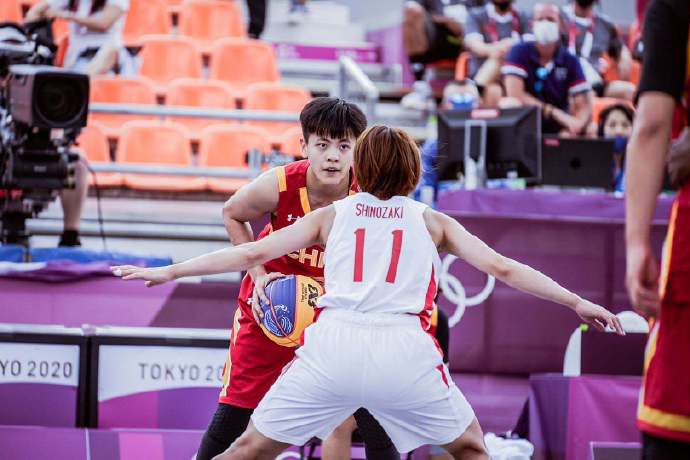 21-9！中国三人女篮大胜蒙古，锁定出线名额，战绩仅次于美国！(2)