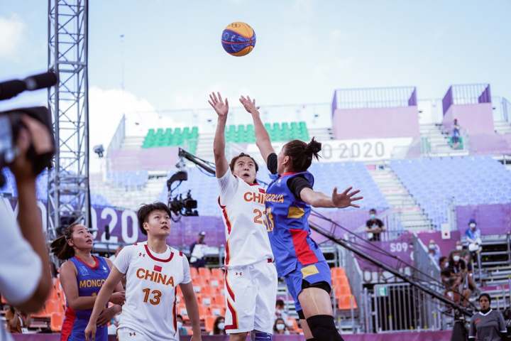 接连轻取蒙古和意大利，中国女篮三人篮球打进四强(2)