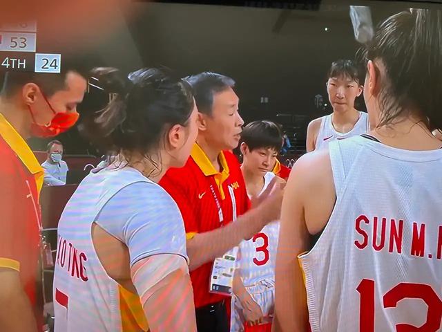2021年东京奥运会上中国女篮的表现怎么样？(1)