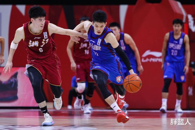 大胆！台湾联赛向CBA抢人才，NBA潜力新星就这样错过了？(4)