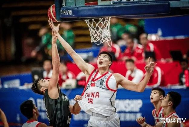 CBA重要转会正式完成！中国男篮新星告别老东家 曾被无限期禁赛(1)