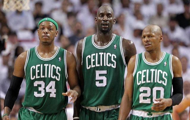 NBA历史上唯一一次同队3个人得分30+是什么时候？(1)