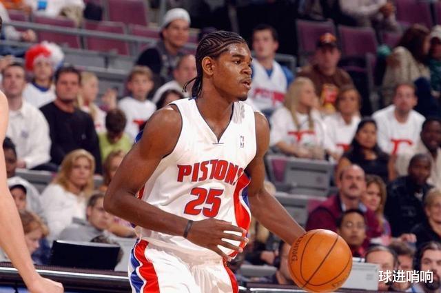 谁是NBA史上最年轻球员？18岁麦迪无缘前五，17岁科比仅排第三(3)