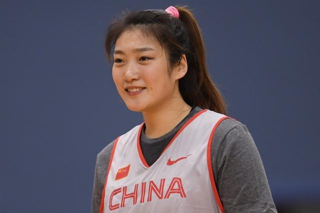 惜败日本失冠！只有“内功”的中国女篮又毁在三流后卫线上？(2)
