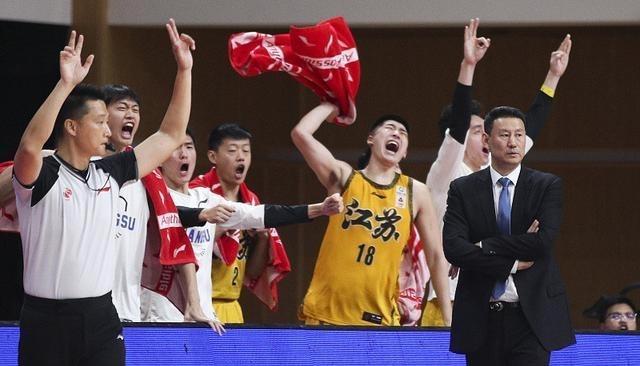 央视直播！中国男篮两大名帅首次碰面，李楠冲击赛季首胜(3)