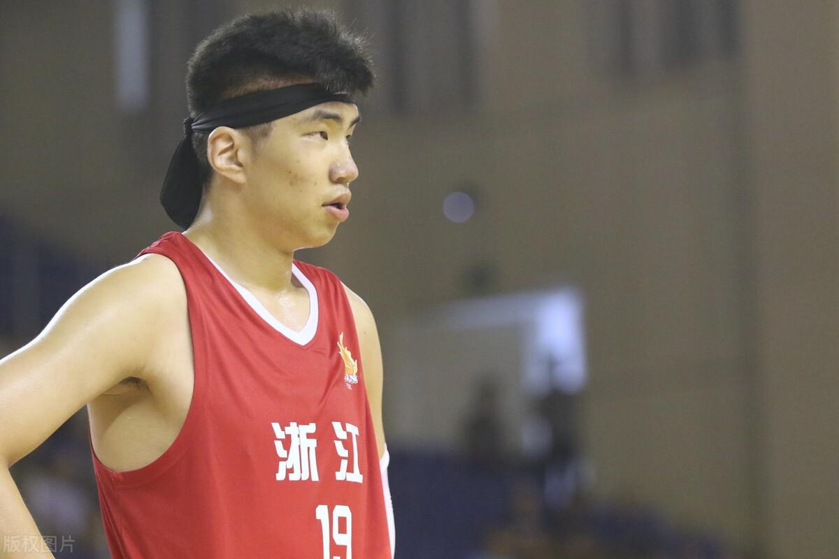 2028年中国男篮主力阵容预测，４人有望冲击NBA(1)