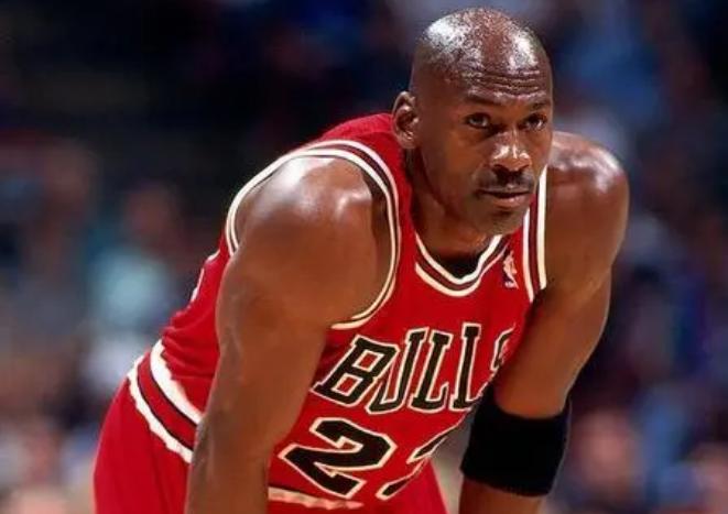 在NBA历史上，过于依靠身体去打球的球员都有哪些呢？(4)