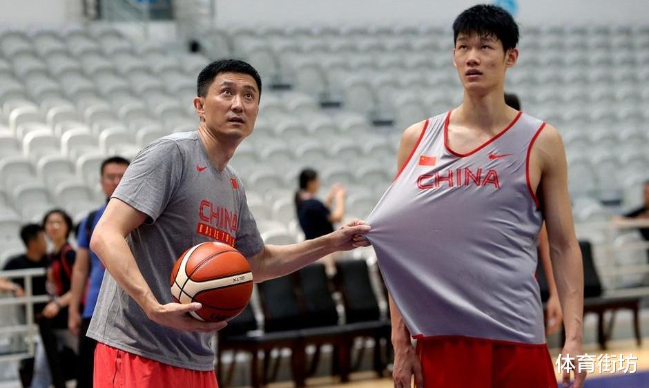 重磅！中国男篮王牌内线全面升级，国家队场均13分，周王避其锋芒(1)