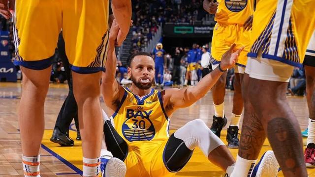 Bước vào 16 điểm! Vekins xứng đáng với sự khởi đầu của All -star, Chiến thắng 4 liên tiếp của Warriors, Curry cuối cùng đã trở lại (4)