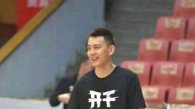 4 vương miện liên tiếp? Chuyên gia: Người kế nhiệm của Guo Ailun đã quyết định làm cho giới hạn trên của Quảng Đông. Người hâm mộ: Liao Basket nói (5)