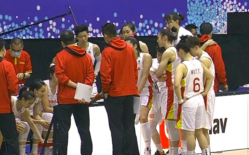 开门红！中国女篮大胜非洲冠军，李梦飙6记三分，内线双塔34分(2)