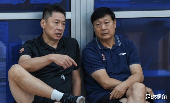 李春江喜出望外！NBA超级小后卫重返上海男篮，将全力助力季后赛(3)