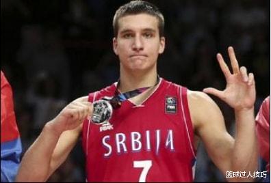 若南斯拉夫没解体，美国队还能称霸世界篮坛？看完这阵容你就知道(4)