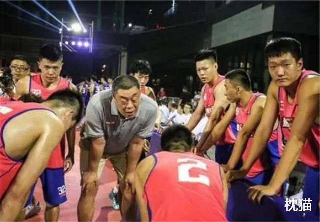 中国男篮骄傲，曾经的“亚洲第1中锋”单涛，退役后过得如何？(12)
