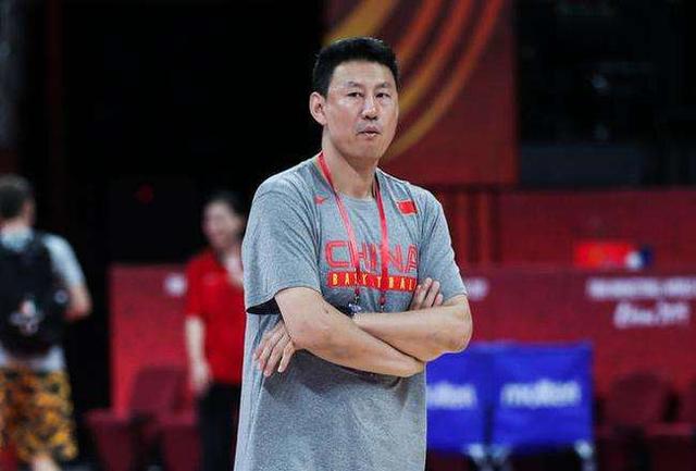 悲催，李楠为何落选中国篮球教练员人才库，执教成绩是硬伤(2)
