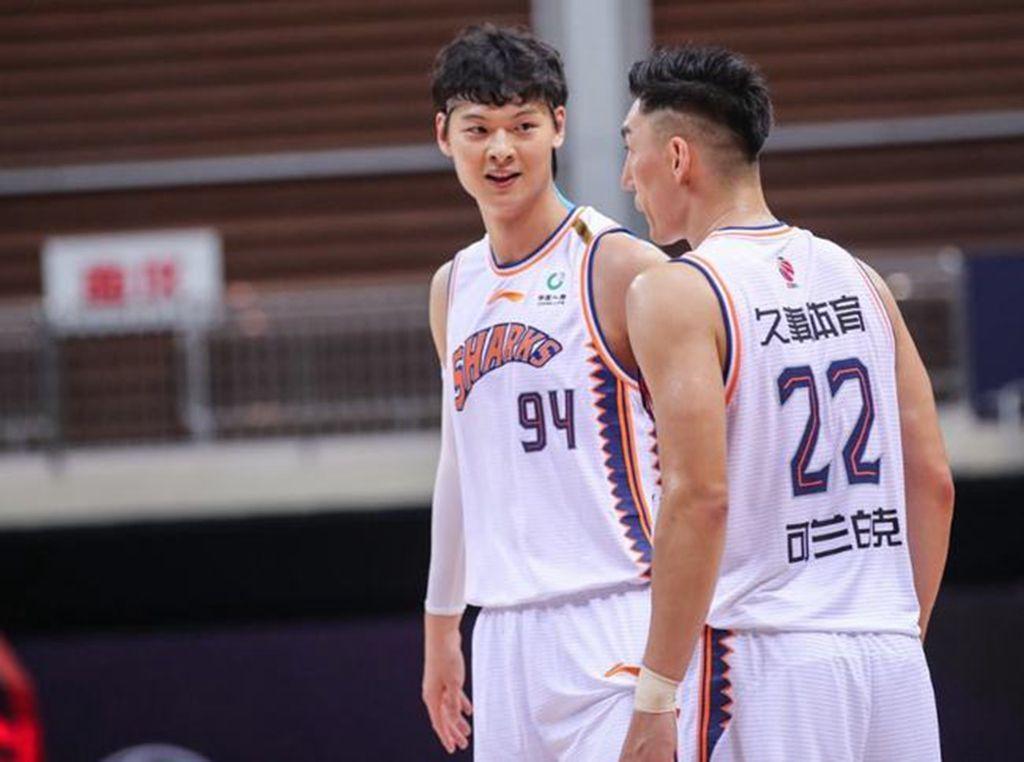 15 hỗ trợ! 15 hỗ trợ! Đội bóng rổ nam Thượng Hải nhặt được kho báu, Li Chunjiang muốn tạo ra "Xiao Zhao Jiwei" (1)