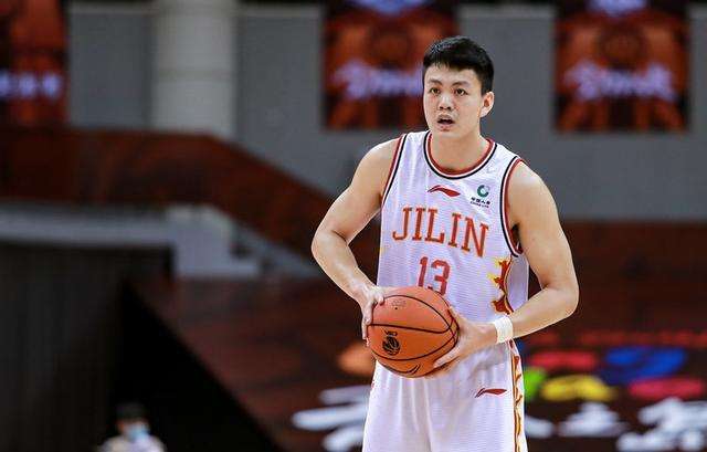 1 mét 92! 2 mét 02! Tính trung bình 16+5+3 mỗi trận, tất cả đều không mất Đinh Yan Yuhang, hoặc dự kiến ​​sẽ được chọn cho đội bóng rổ nam (1)