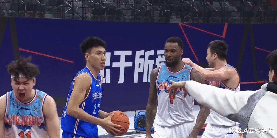 Mùa giải thường xuyên của CBA: Đội bóng rổ nam Tân Cương đã đánh bại đội bóng rổ nam Tianjin, cuộc đối đầu thể chất là đúng! Tại sao không vào playoffs? (1)