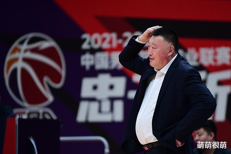 40 + 10 của Guo Ailun đã cai trị vòng playoffs. Huấn luyện viên đối thủ đã khóc và không thể giữ nó. Chỉ còn lại một người trong nước có thể ngăn anh ta (4)