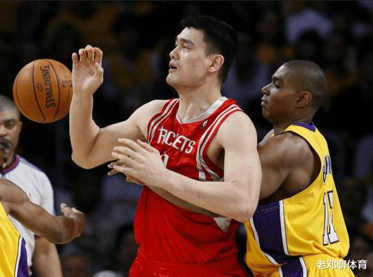 姚明在NBA吊打过的中锋！魔兽上榜 韩国第一中锋被打到想哭(3)