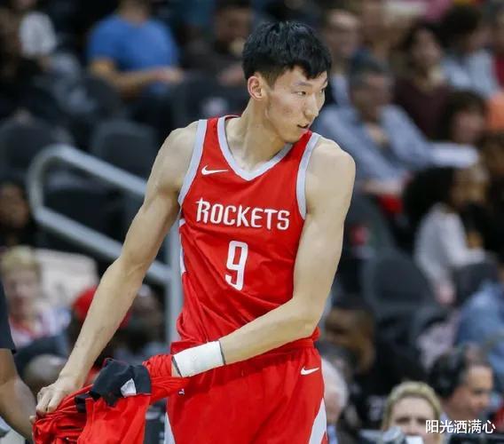 Danh sách tổng mức lương của người chơi Trung Quốc NBA! Yi Jianlian kiếm được 14,09 triệu đô la, còn Yao Ming (13)