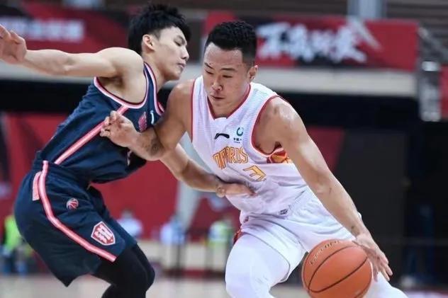 Allen đã không gia hạn hợp đồng của mình, Xiao Gao trở lại với bóng rổ Liaoning, người đàn ông xấu xa đã bị cướp, Yao Ming bị thẩm vấn, và Hining rất khó để rời khỏi đội (13)