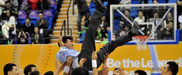 好消息！韩国名帅加盟新疆男篮辅佐阿的江，曾率队击败过中国男篮(3)