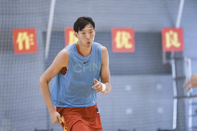 再见了NBA！26岁周琦官宣重大决定：接下来一切以中国男篮为主(3)