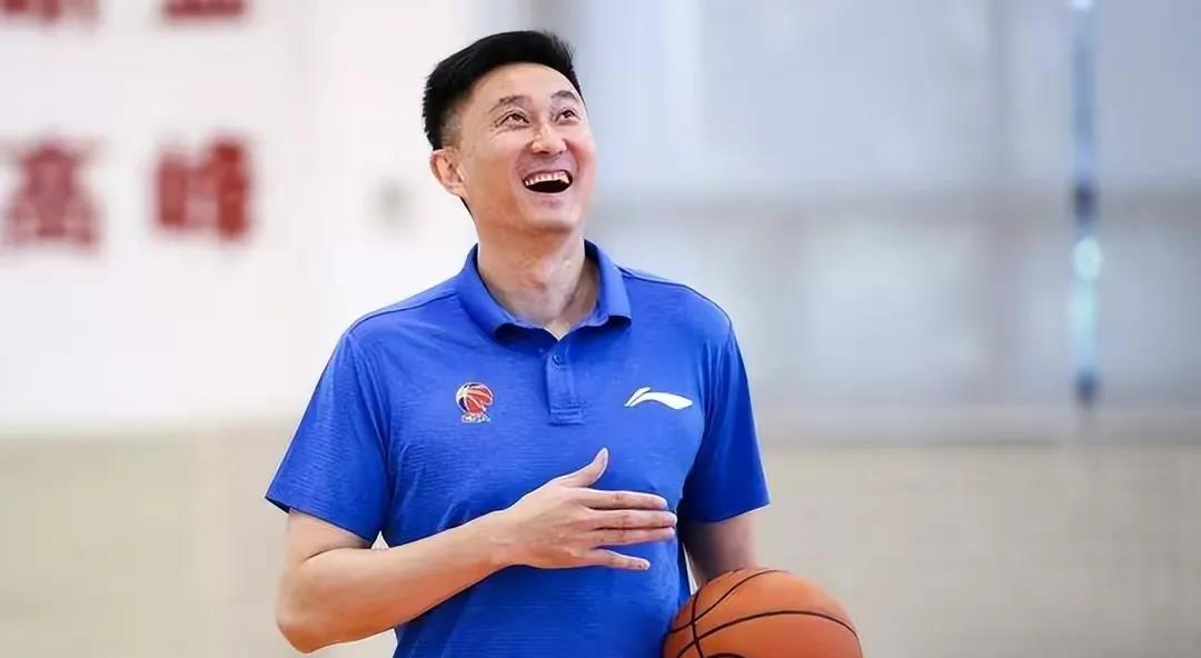 凯皇低调大婚，东北球员开会彰显深层次尴尬，中国篮球版图太辣眼(4)