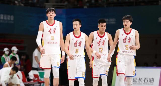 Có rất nhiều người hâm mộ thích đội bóng rổ Liêu Ninh. Bạn thích những người hâm mộ nào? (6)