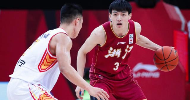中国男篮阵容新调整，2位大将被淘汰，剩余14人留队(4)
