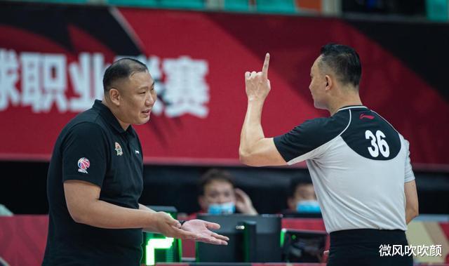 Bụi đã được giải quyết! Thật là thú vị khi phơi bày Wang Yan với tư cách là huấn luyện viên trưởng của đội bóng rổ nam Sơn Đông (2)