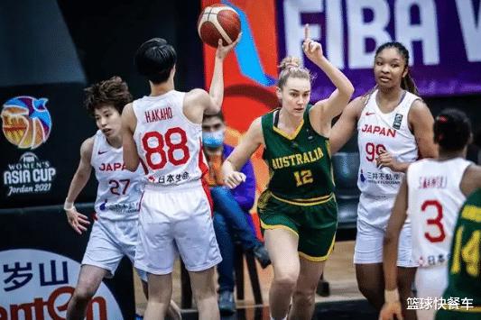 1分险胜！中国女篮苦主击败世界第3 日本56-55澳洲斩获首胜(2)