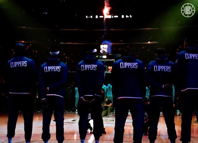 A-Smith đã xem hồ hồ: Bạn thấy đối thủ của họ trong mùa giải tới, Clippers, Warriors, ai có thể chiến đấu? (4)