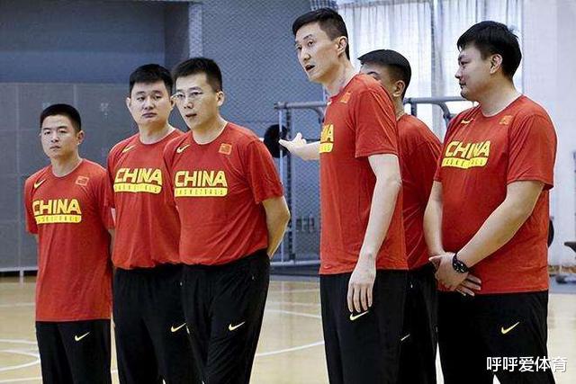 恭喜中国男篮，雄鹿邀请姚明接班人试训，NBA点评一针见血(2)