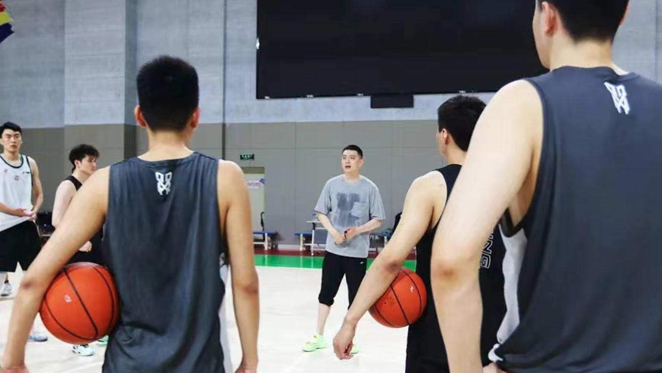 Ba cựu chiến binh xuất hiện trong đào tạo bóng rổ Liêu Ninh! Phá vỡ tin đồn về sự ra đi, hai xác suất cũ thứ hai của Xuanming để kết thúc đội cũ (1)
