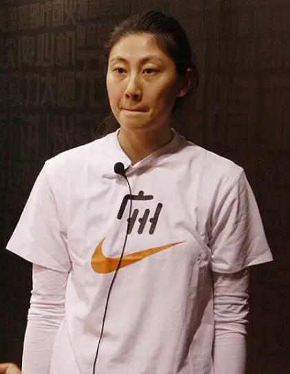 从无名小卒到球队领袖，卞兰不靠运气靠实力，她的光芒确实很耀眼(4)