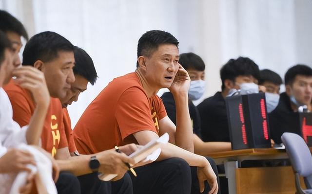 Du Feng không giả vờ! Hậu vệ hàng đầu của Basketball hoặc bỏ lỡ đội tuyển quốc gia, bây giờ nó được nhìn thấy bởi ba đội địa phương (1)