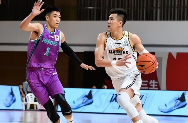 Du Feng không giả vờ! Hậu vệ hàng đầu của Basketball hoặc bỏ lỡ đội tuyển quốc gia, bây giờ nó được nhìn thấy bởi ba đội địa phương (2)