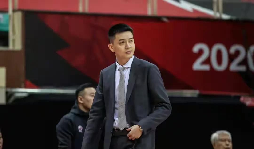 Anh Guo Ailun từ chối lời mời của Yang Ming, rời khỏi đội bóng rổ nam Liêu Ninh, gia nhập đội Vũ Hán để tác động đến CBA (2)