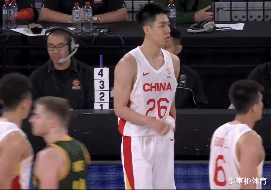 中国男篮8连败澳洲，仅一人值得杜锋欣慰，7分5板2助，国家队常客(1)