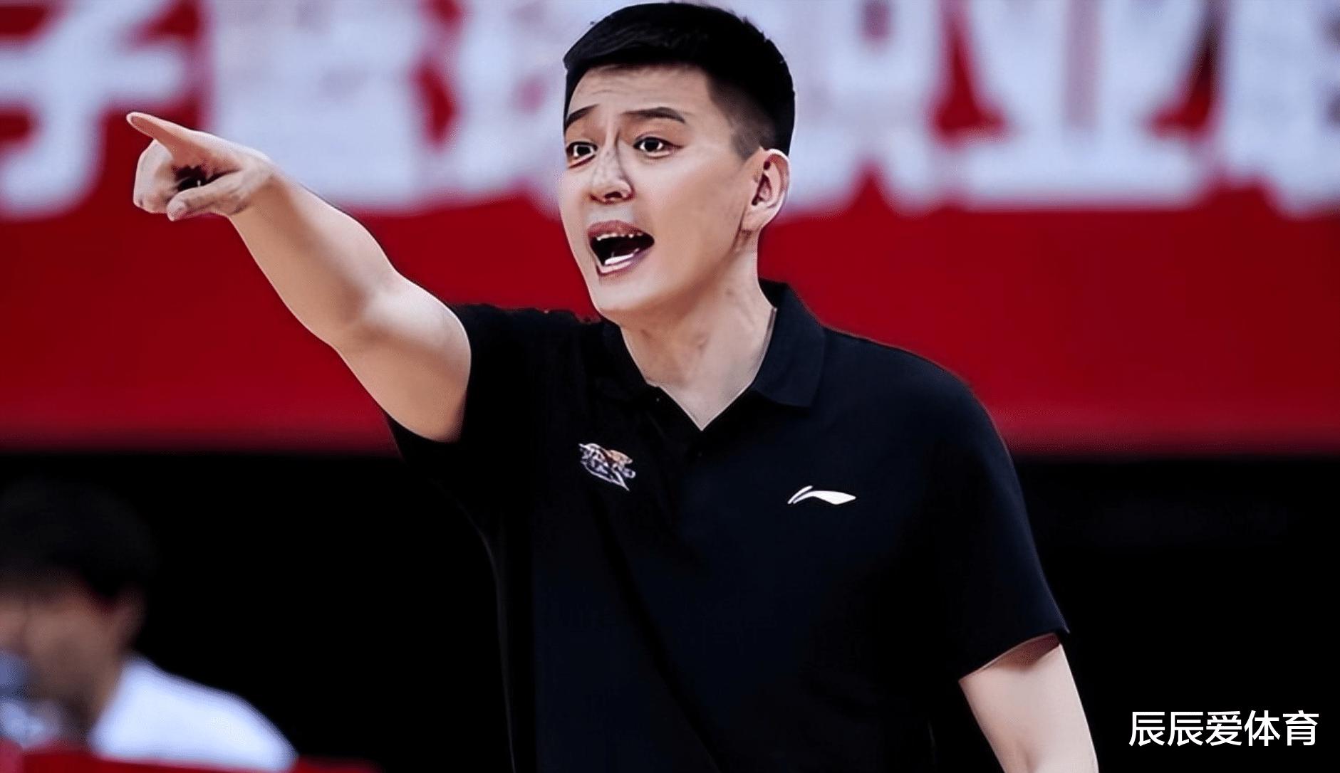 杨鸣放弃27岁老将，夏联赛有望现中国德比，女篮中锋扬威NBA赛场(1)