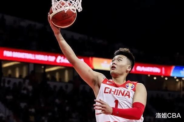 CBA Three News: Các quan chức của Qingdao tuyên bố một người chơi mới, Zhao Rui đã bị trục xuất trực tiếp, Wang Zhelin ngày càng tồi tệ và thấp (2)