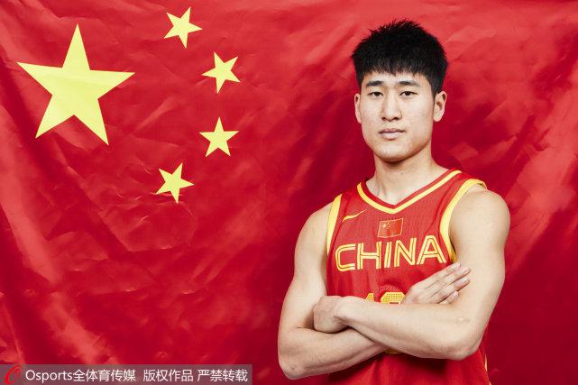 姜伟泽，从救火队员到中国篮球的“小镇青年”(1)