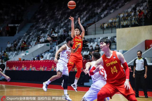 姜伟泽，从救火队员到中国篮球的“小镇青年”(2)