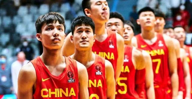 Danh sách 12 người trong đội Trung Quốc được phát hành! Nhà nước của Zhou Qi phục hồi tay bắn tỉa lớn và cảm thấy nóng ở Quảng Đông ít hơn. (3)