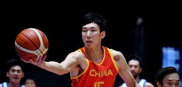 中国男篮最大短板被周琦捅破，缺乏高水平比赛，这是说给姚明听的(4)