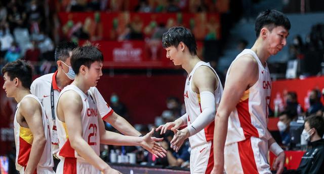 FIBA đã công bố lịch trình bóng rổ nam Trung Quốc, danh sách 14 đại hội của mọi người về cơ bản được xác định, Du Feng dự kiến ​​sẽ dẫn dắt đội giành được hai chiến thắng liên tiếp (4)
