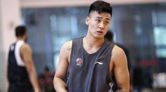 Ai là người ký kết của Bắc Kinh, Lan Yin tiết lộ hướng đi của Zhao Rui và đội bóng rổ nam Trung Quốc đã gây ra cuộc thảo luận sôi nổi (6)